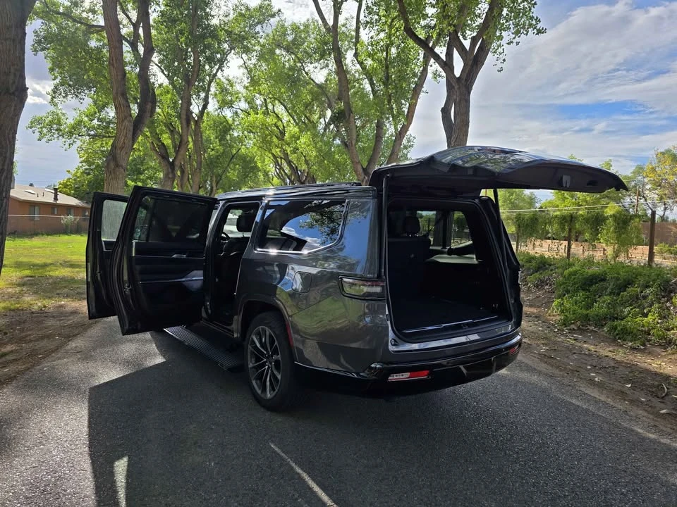 2025 Jeep WS Grand Wagoneer - Image 7 of 20