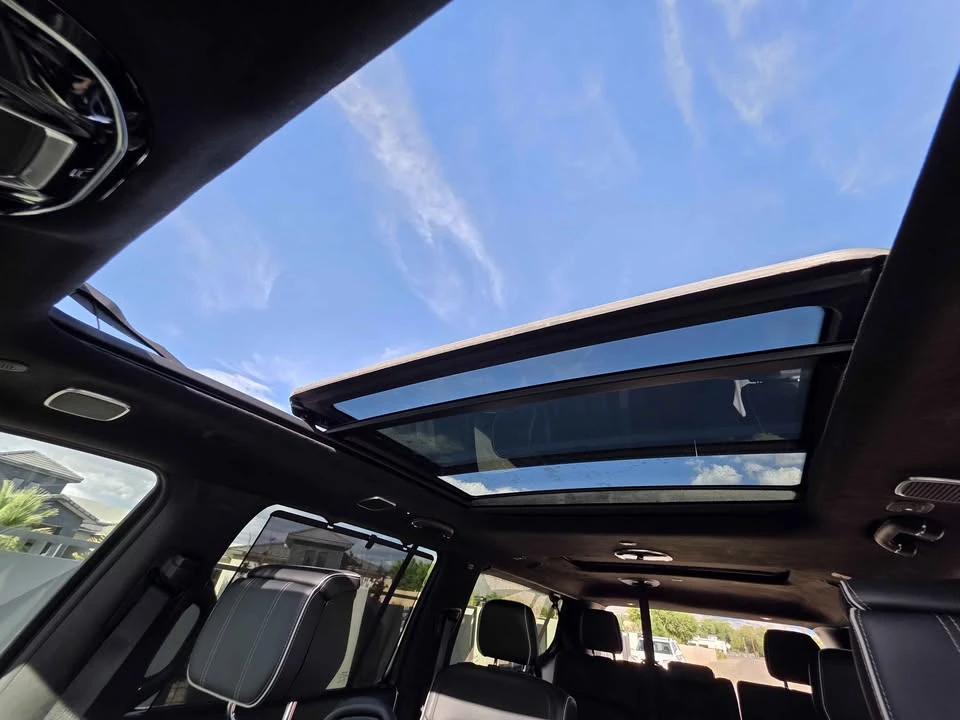 2025 Jeep WS Grand Wagoneer - Image 16 of 20