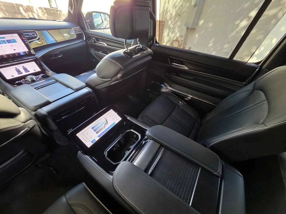 2025 Jeep WS Grand Wagoneer - Image 20 of 20