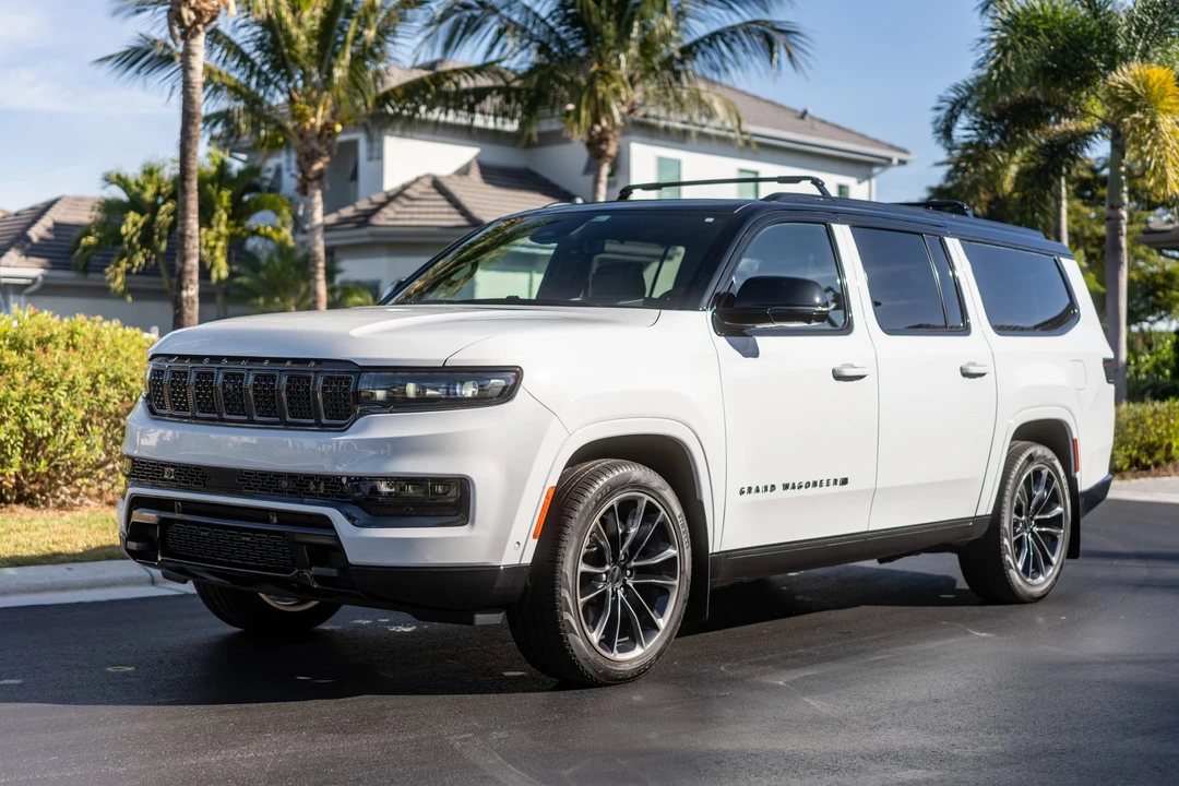 2025 Jeep WS Grand Wagoneer - Image 2 of 31