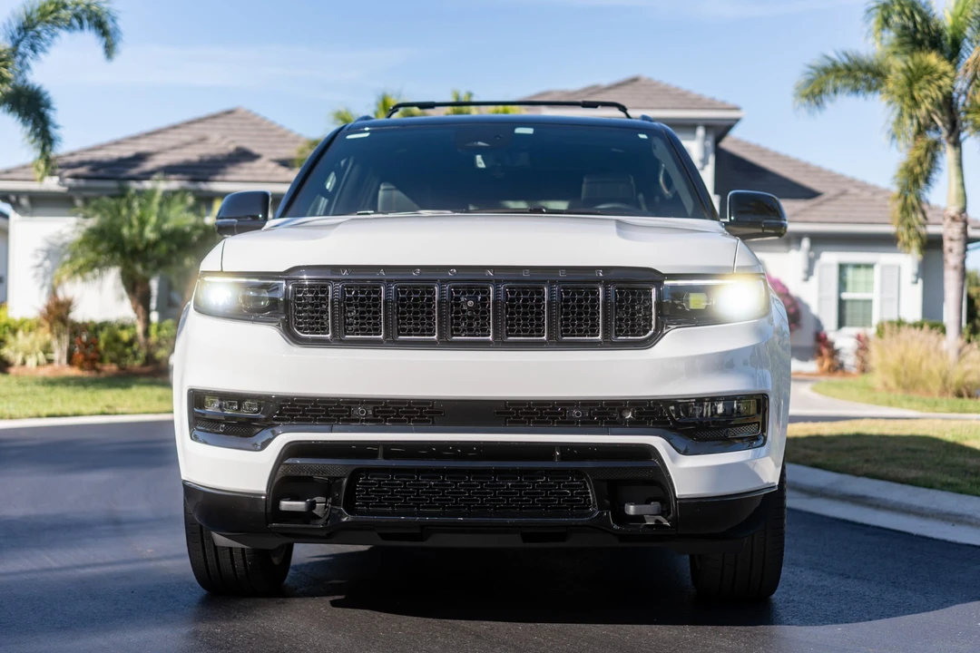 2025 Jeep WS Grand Wagoneer - Image 3 of 31