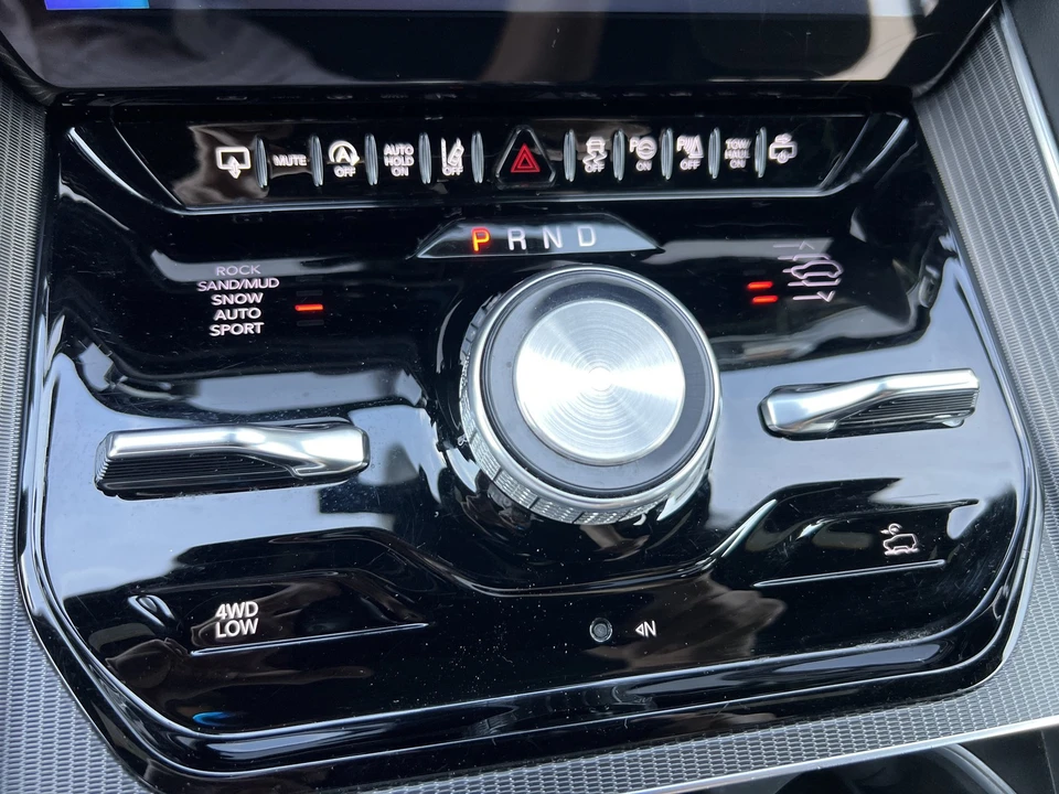 2025 Jeep - Image 28 of 31