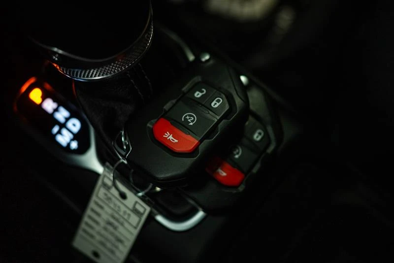 2025 Jeep JL Wrangler - Image 20 of 20