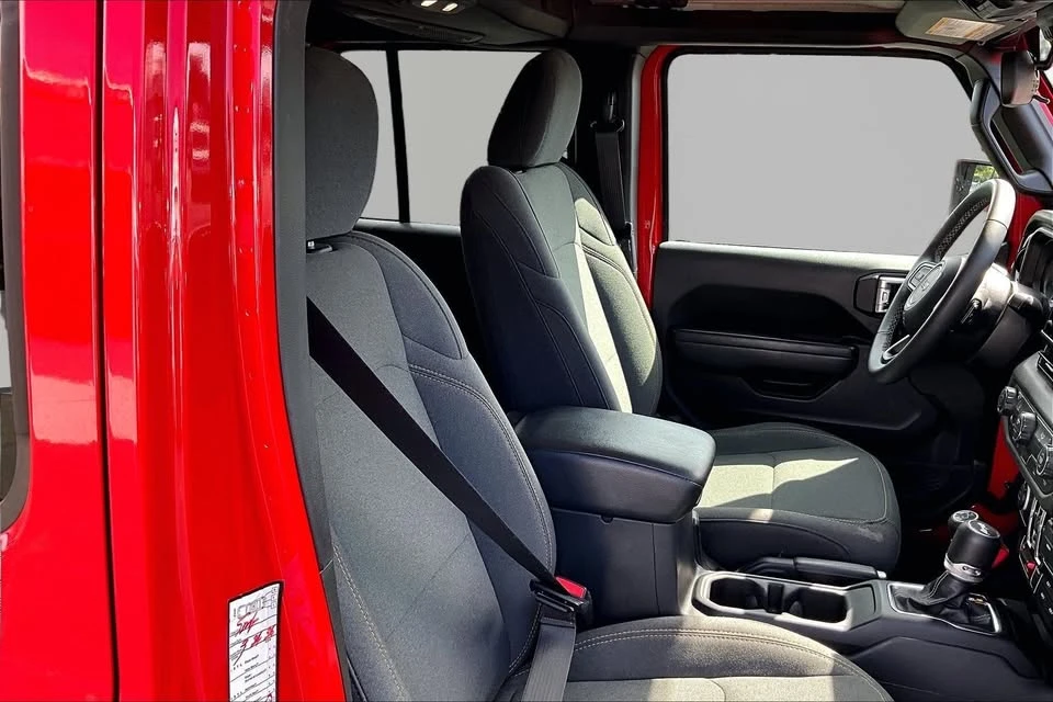 2025 Jeep JL Wrangler - Image 9 of 20