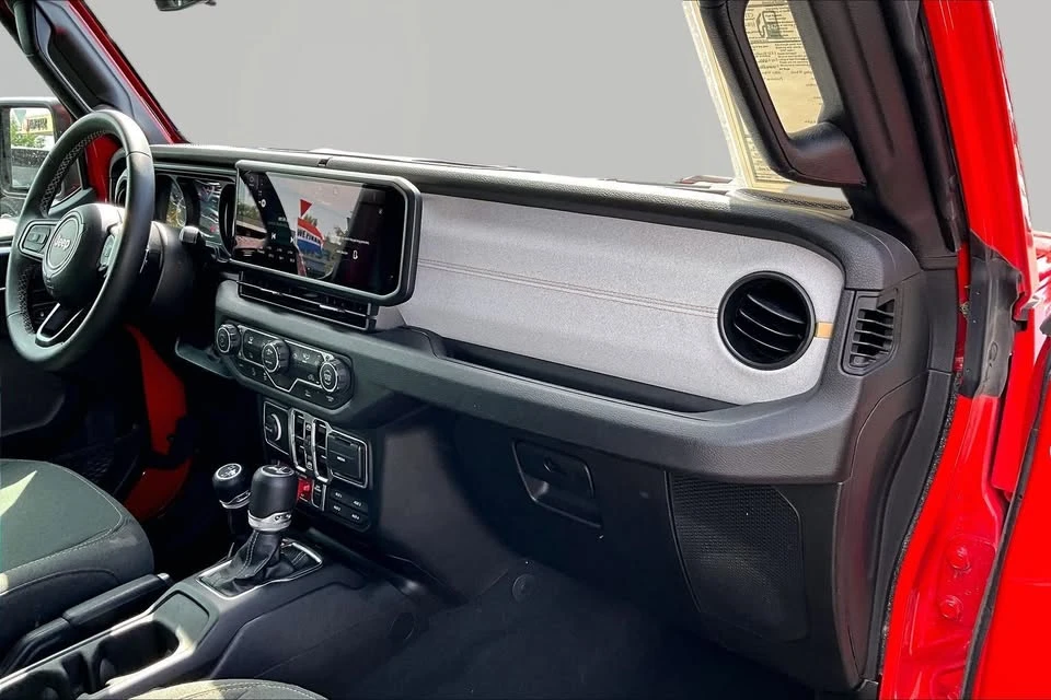 2025 Jeep JL Wrangler - Image 12 of 20