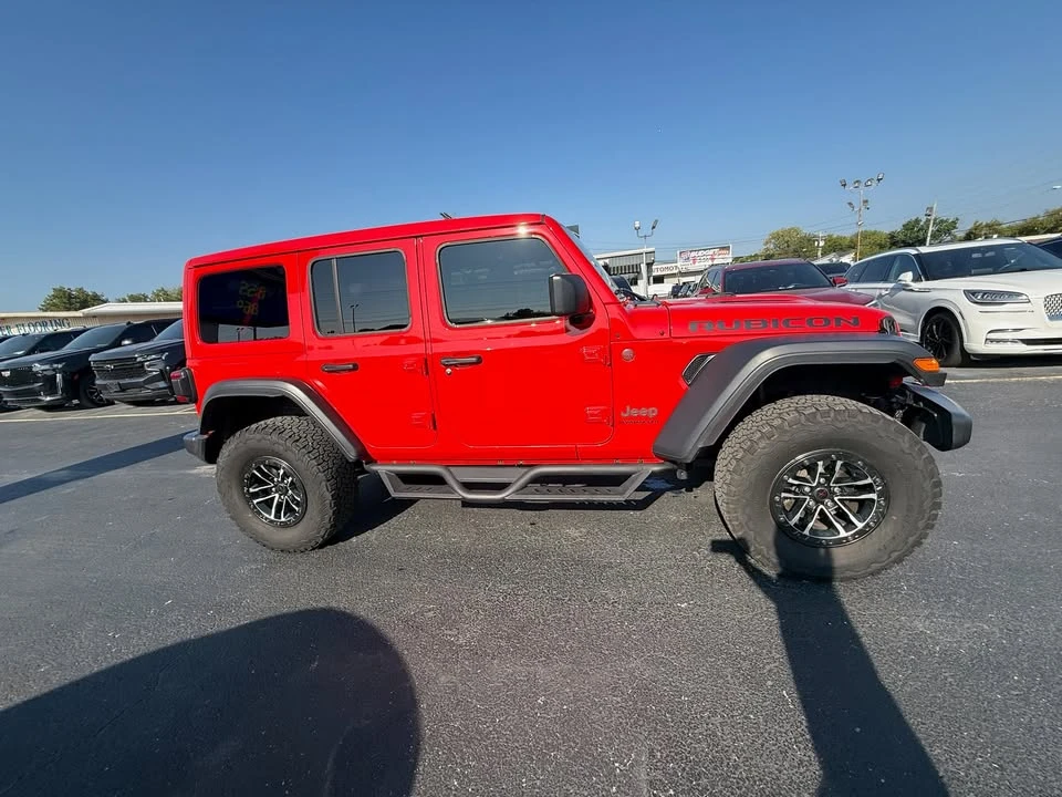 2025 Jeep JL Wrangler - Image 3 of 20