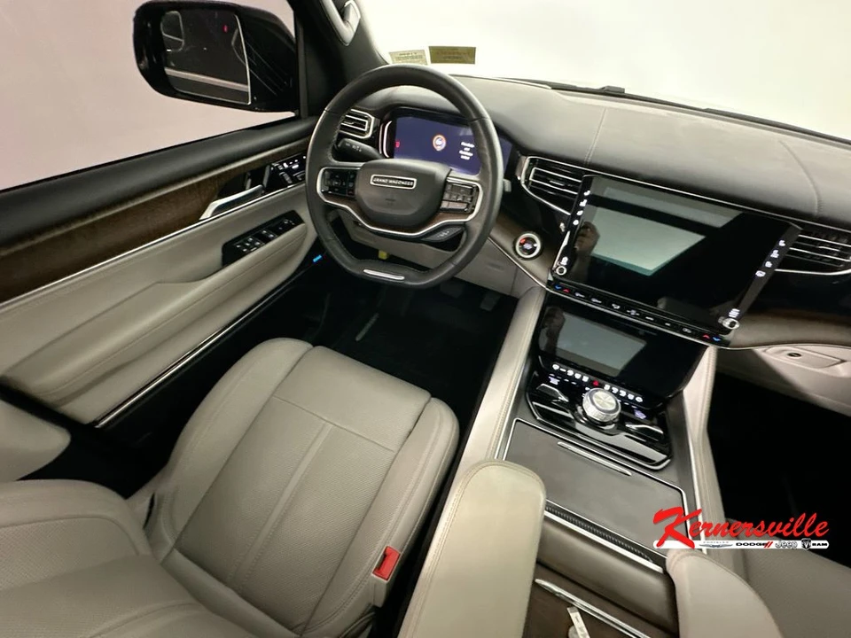 2025 Jeep WS Wagoneer - Image 9 of 24