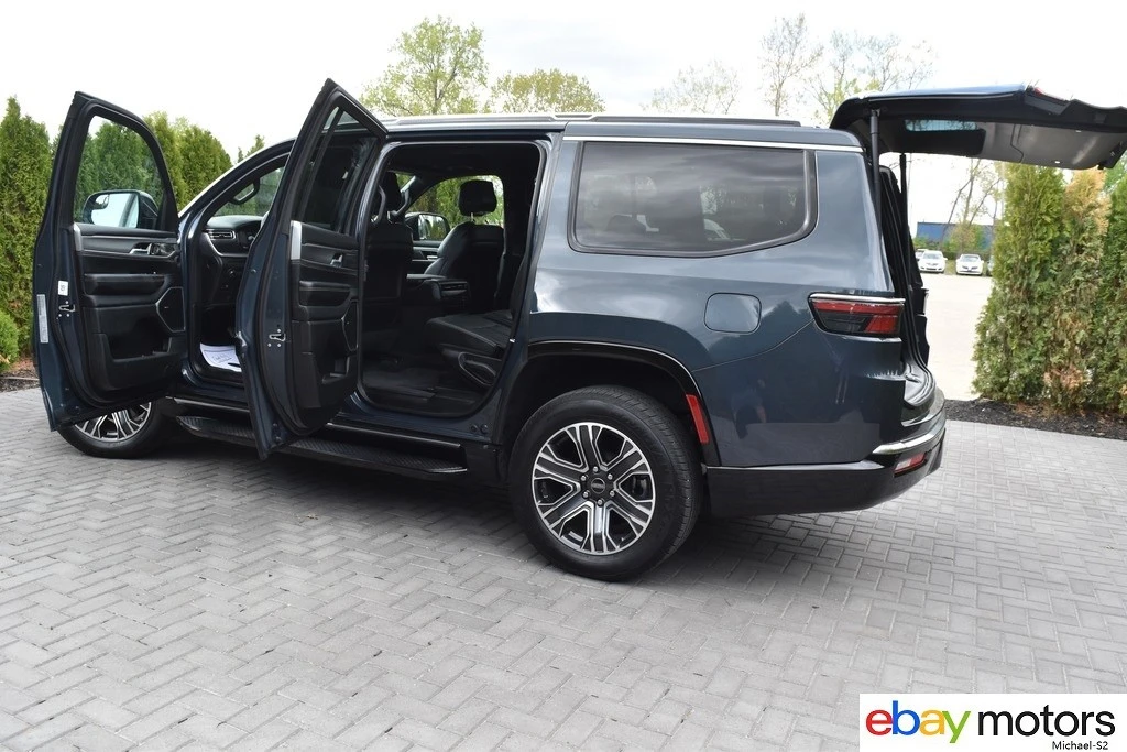 2025 Jeep WS Wagoneer - Image 19 of 24