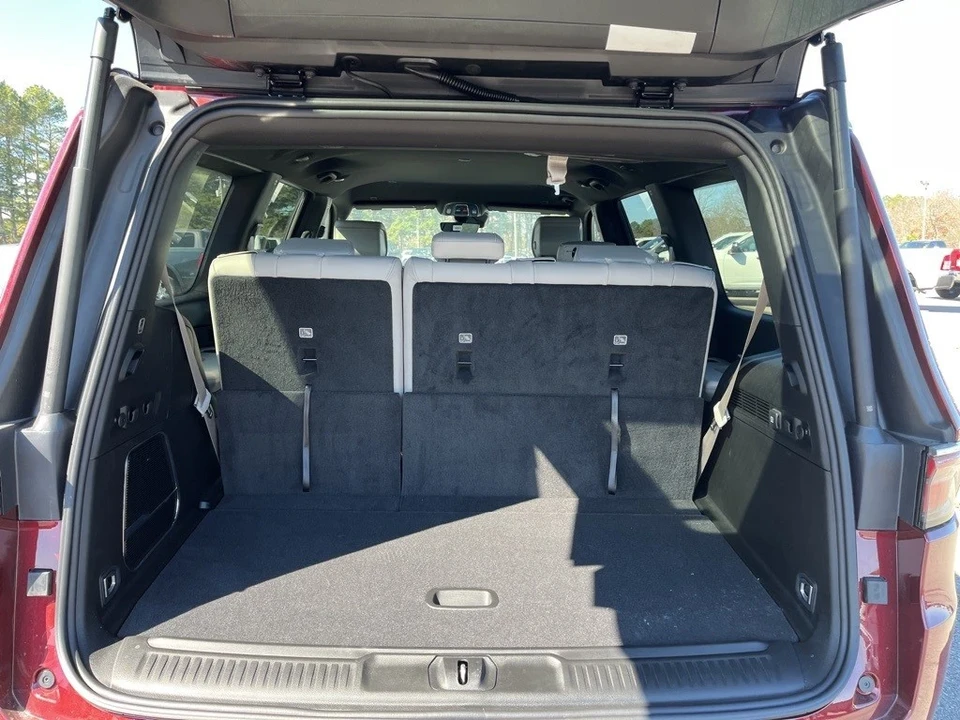 2025 Jeep WS Wagoneer - Image 10 of 12