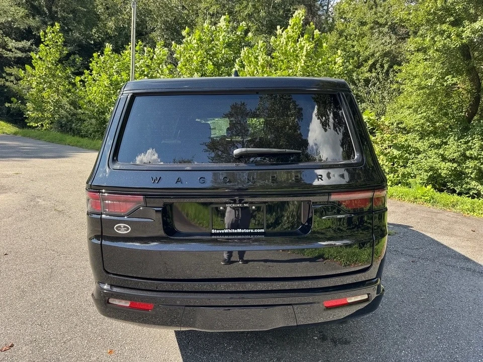 2025 Jeep WS Wagoneer - Image 7 of 21