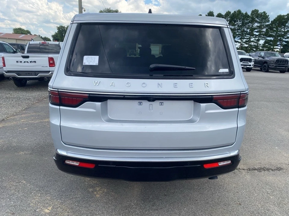 2025 Jeep WS Wagoneer - Image 6 of 12