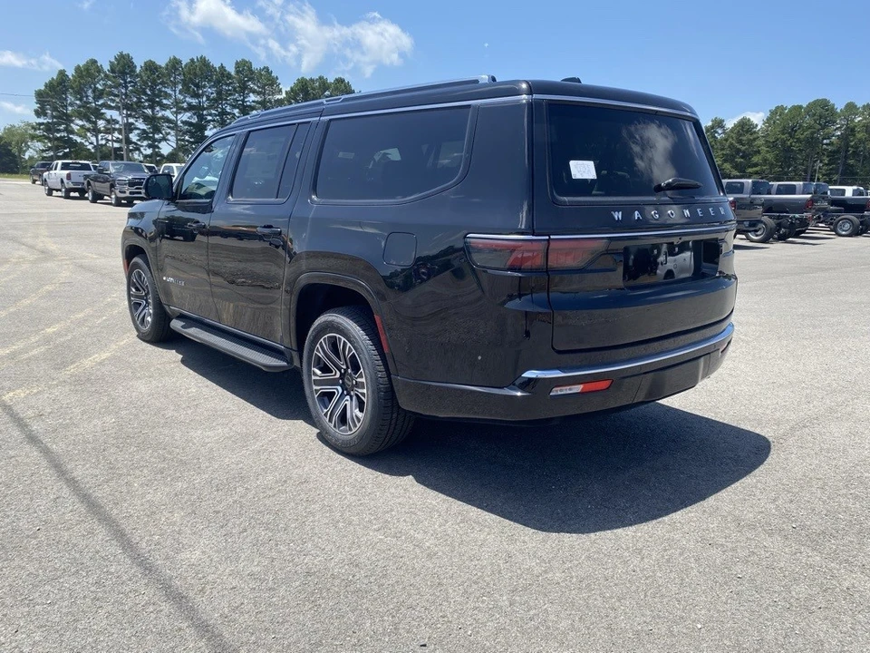 2025 Jeep WS Wagoneer - Image 7 of 12