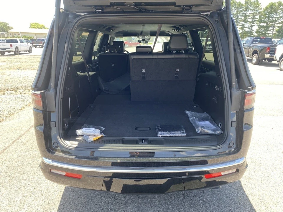 2025 Jeep WS Wagoneer - Image 12 of 12