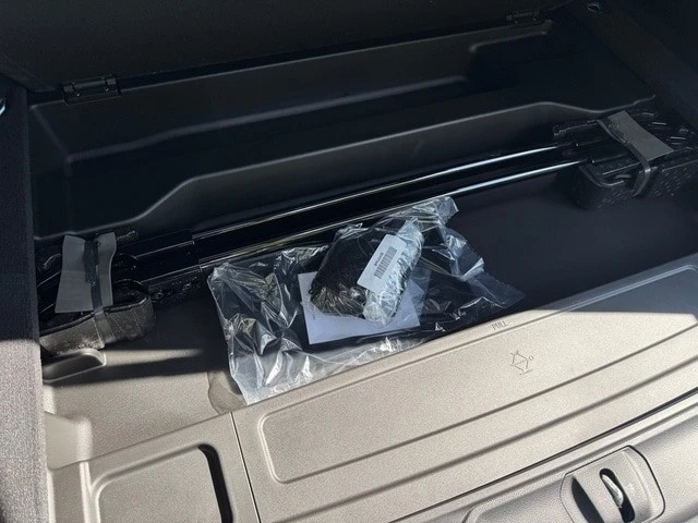 2025 Jeep WS Wagoneer - Image 20 of 21