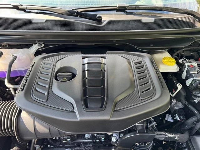 2025 Jeep WS Wagoneer - Image 9 of 21