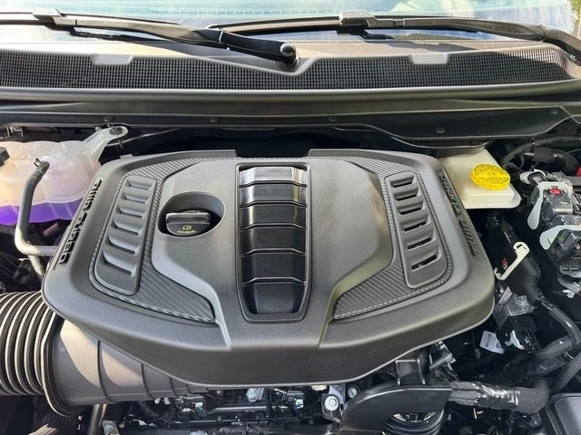 2025 Jeep WS Wagoneer - Image 9 of 21