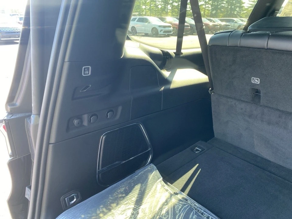 2025 Jeep WS Wagoneer - Image 12 of 12