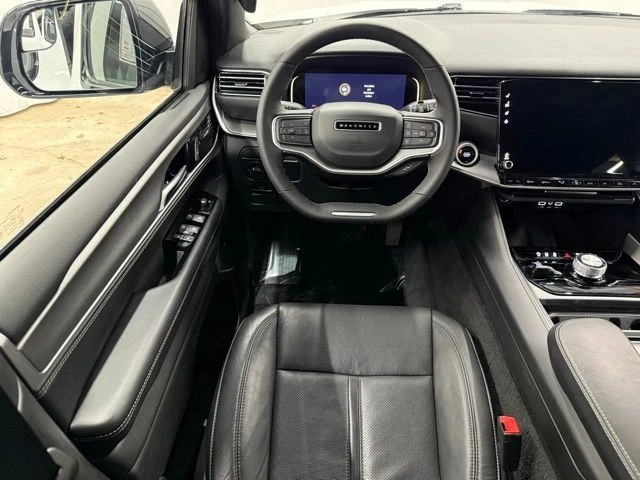 2025 Jeep WS Wagoneer - Image 14 of 31