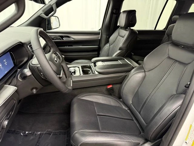 2025 Jeep WS Wagoneer - Image 5 of 31
