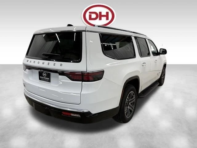 2025 Jeep WS Wagoneer - Image 13 of 31