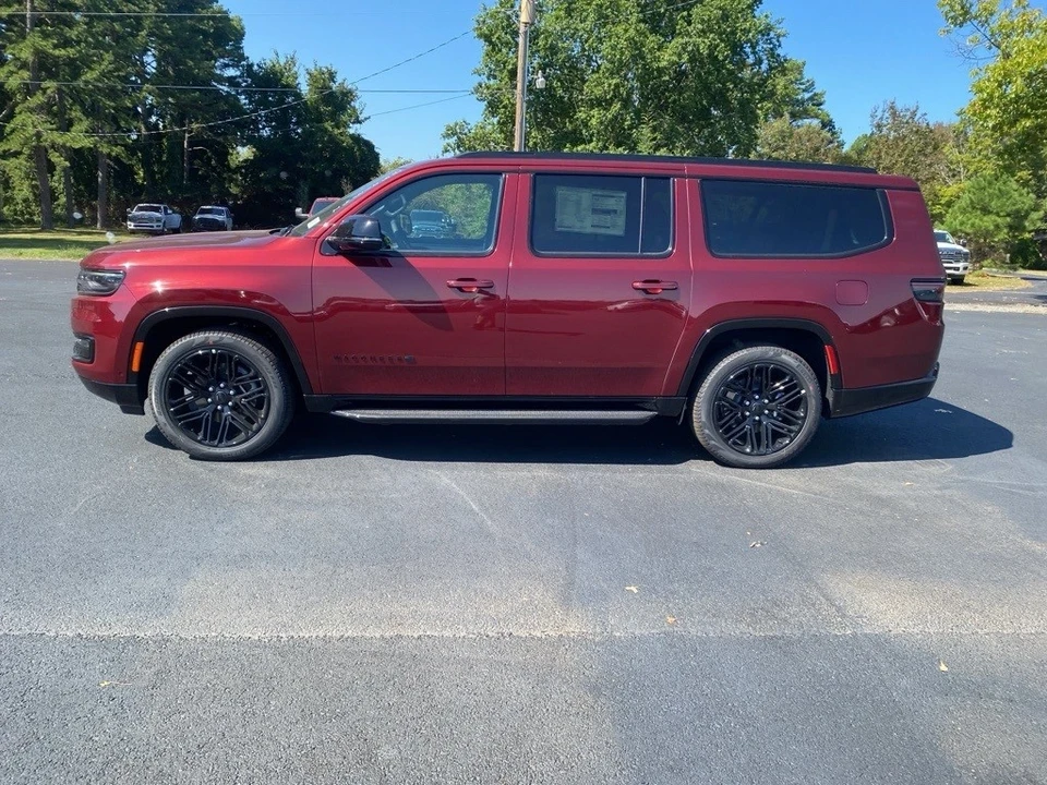 2025 Jeep WS Wagoneer - Image 8 of 12