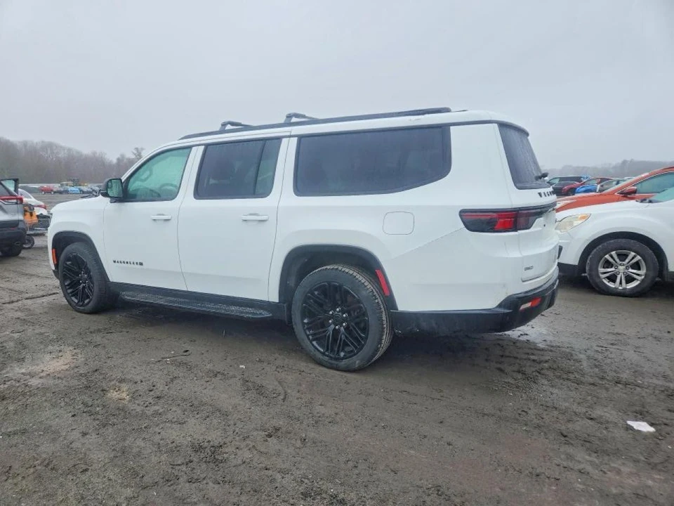 2025 Jeep WS Wagoneer - Image 31 of 31