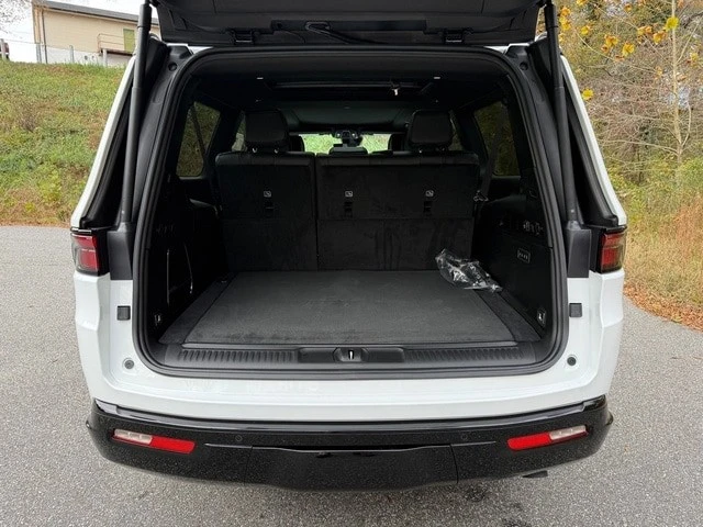 2025 Jeep WS Wagoneer - Image 21 of 21