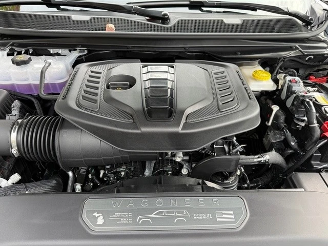 2025 Jeep WS Wagoneer - Image 10 of 21