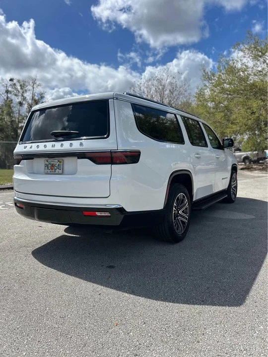 2025 Jeep WS Wagoneer - Image 6 of 17