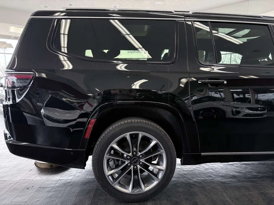 2025 Jeep WS Wagoneer - Image 8 of 21
