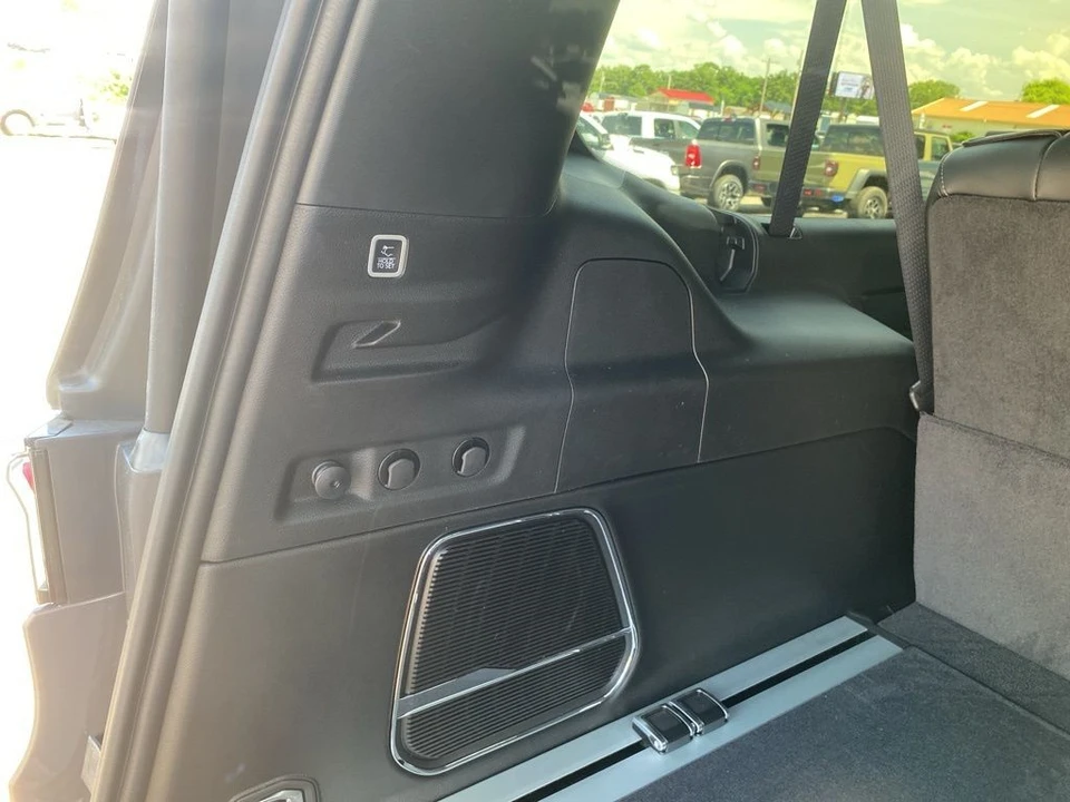 2025 Jeep WS Wagoneer - Image 12 of 12