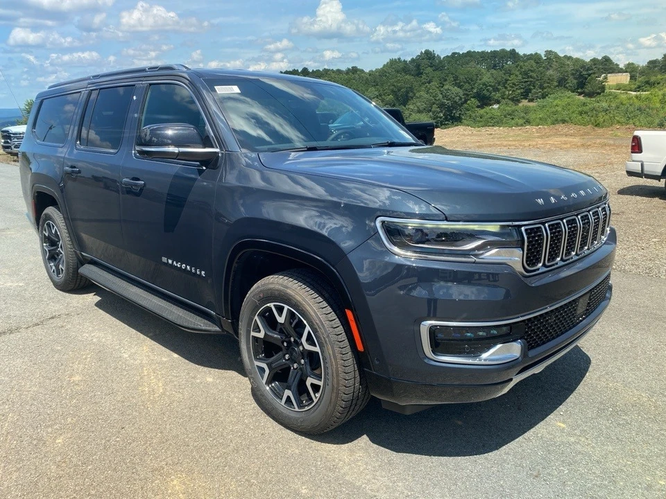 2025 Jeep WS Wagoneer - Image 3 of 12