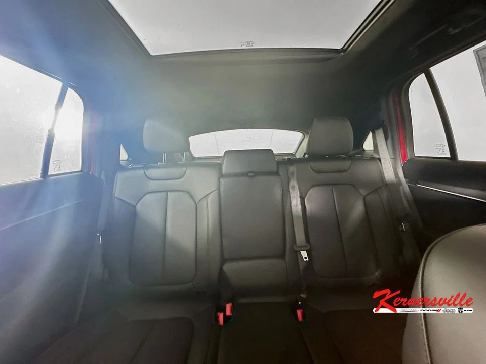 2025 Jeep Wagoneer S - Image 10 of 12