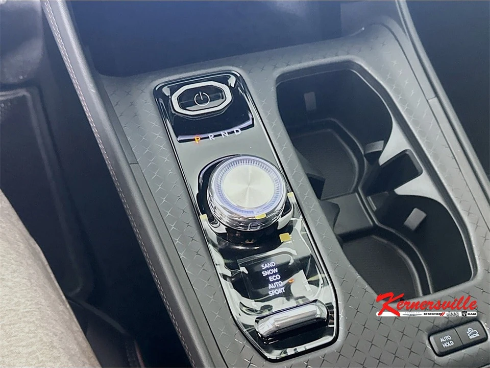 2025 Jeep WS Wagoneer - Image 12 of 21