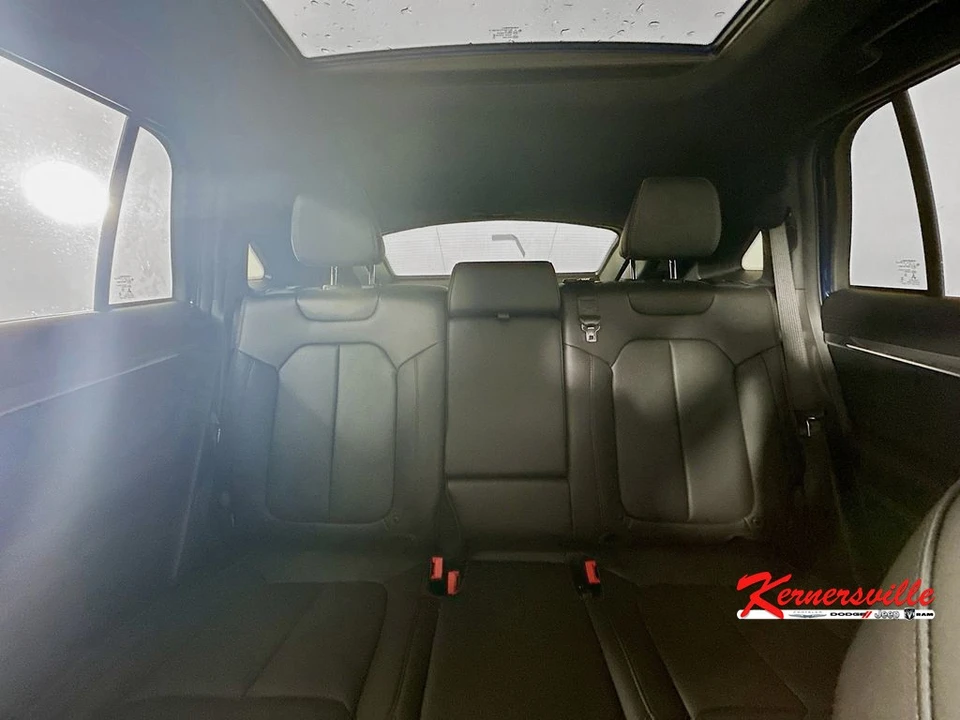 2025 Jeep Wagoneer S - Image 10 of 12