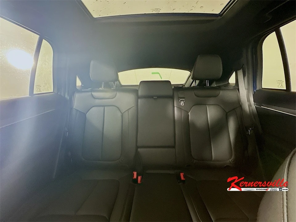 2025 Jeep WS Wagoneer - Image 10 of 21