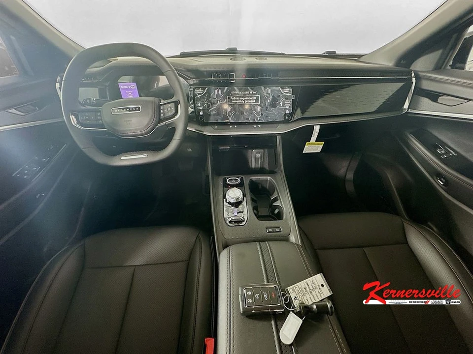 2025 Jeep Wagoneer S - Image 9 of 12