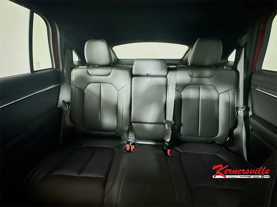 2025 Jeep WS Wagoneer - Image 10 of 12