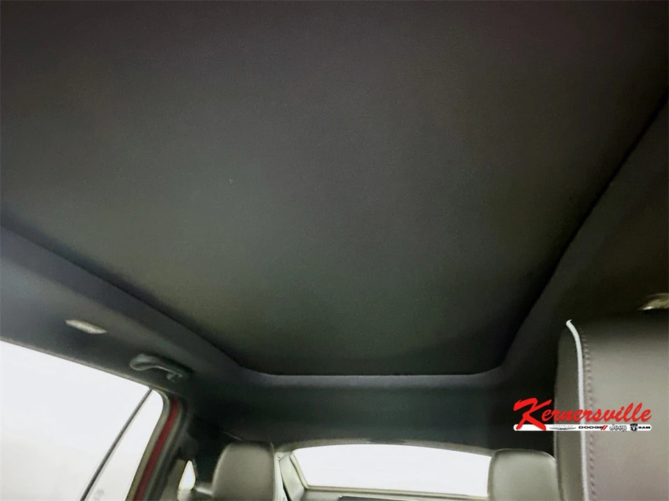 2025 Jeep WS Wagoneer - Image 14 of 21