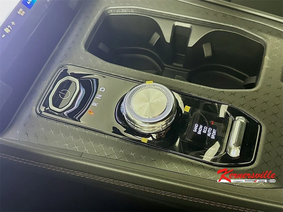 2025 Jeep WS Wagoneer - Image 12 of 21