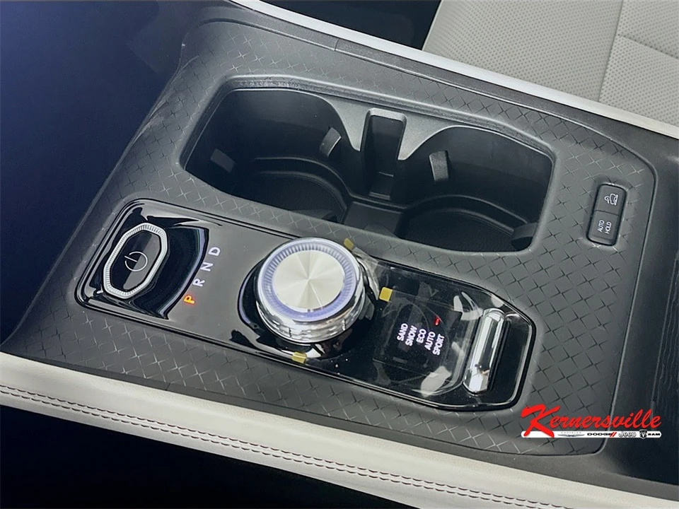 2025 Jeep WS Wagoneer - Image 12 of 21