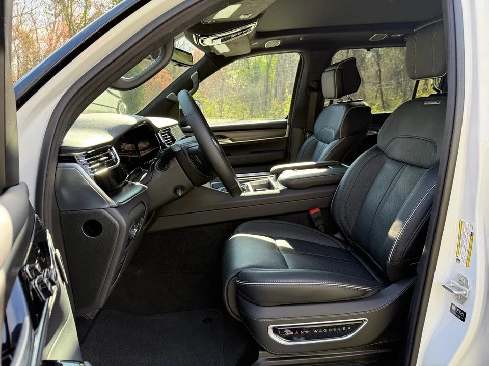 2025 Jeep WS Wagoneer - Image 14 of 21
