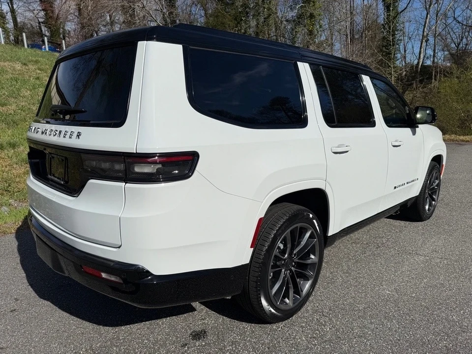 2025 Jeep WS Wagoneer - Image 7 of 21