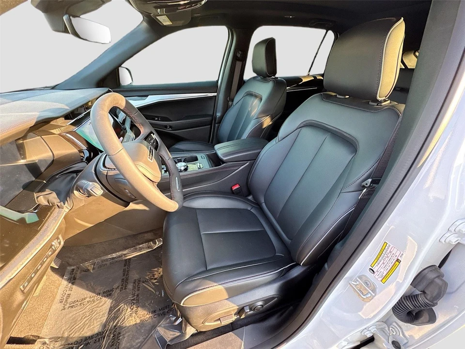 2025 Jeep Wagoneer S - Image 21 of 21