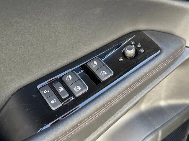 2025 Jeep Wagoneer S - Image 12 of 12