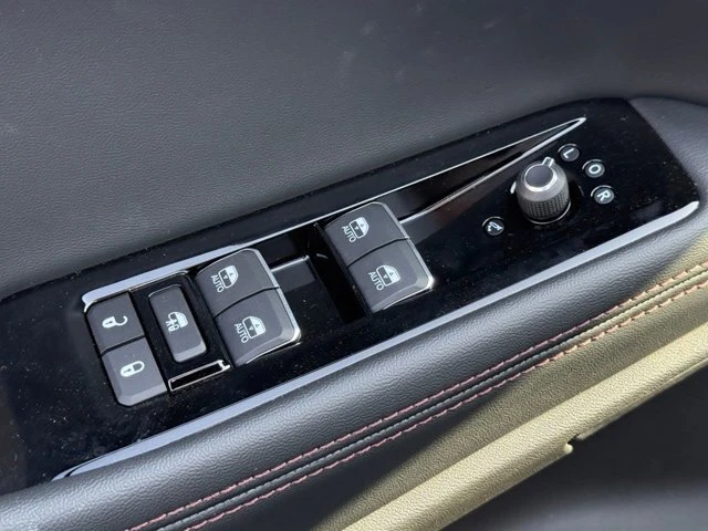 2025 Jeep Wagoneer S - Image 12 of 12