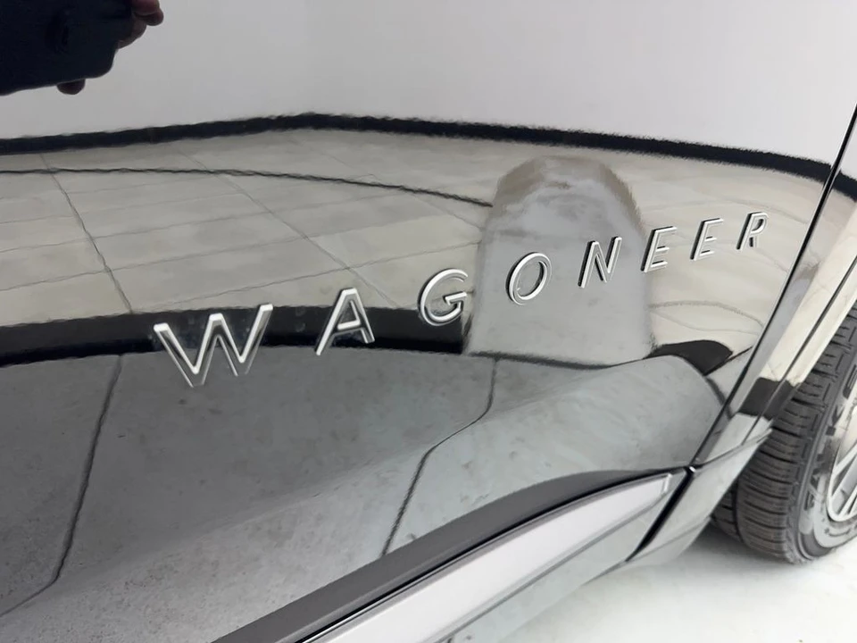 2025 Jeep Wagoneer S - Image 26 of 31
