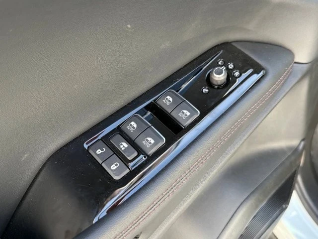2025 Jeep Wagoneer S - Image 12 of 12