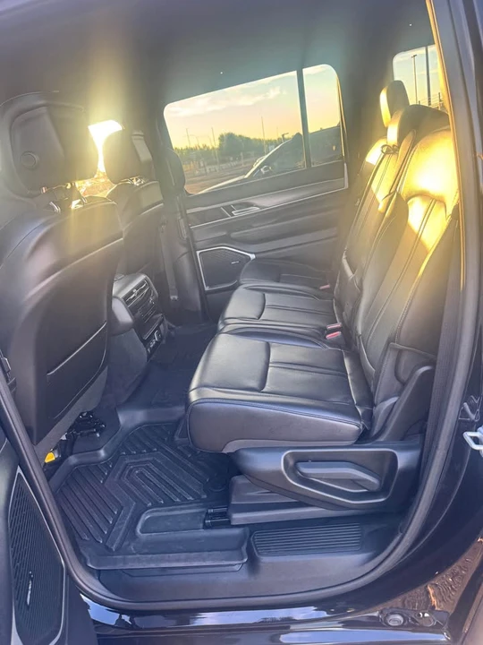 2025 Jeep WS Wagoneer - Image 6 of 7