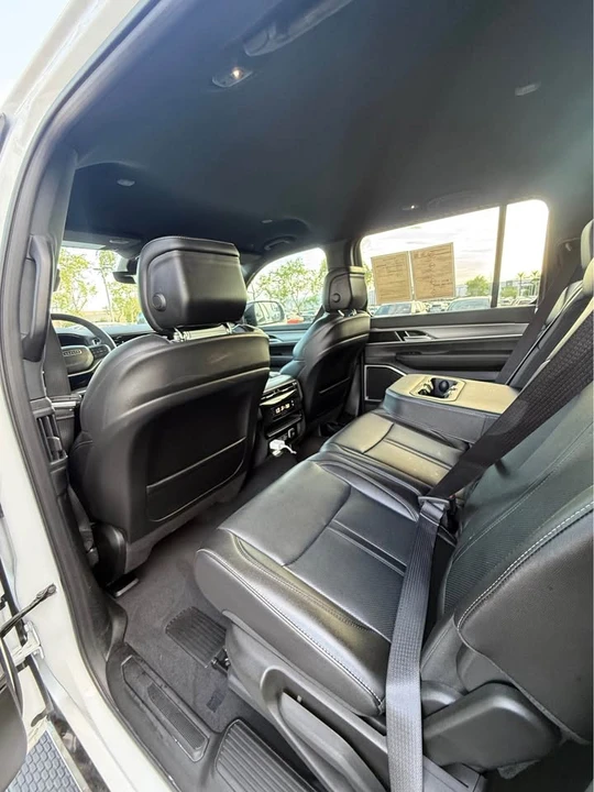 2025 Jeep WS Wagoneer - Image 14 of 19